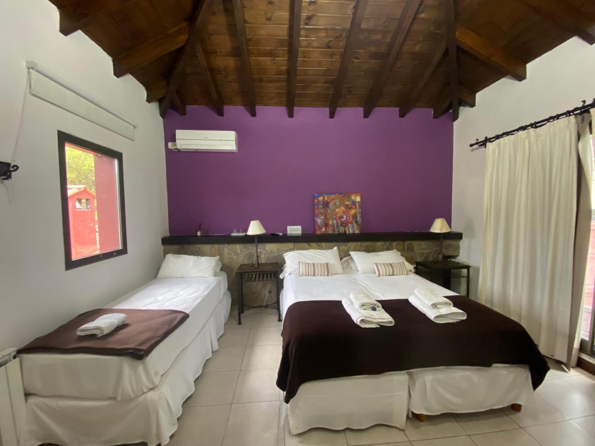Hotel Las Chirimoyas Salta Bagian luar foto