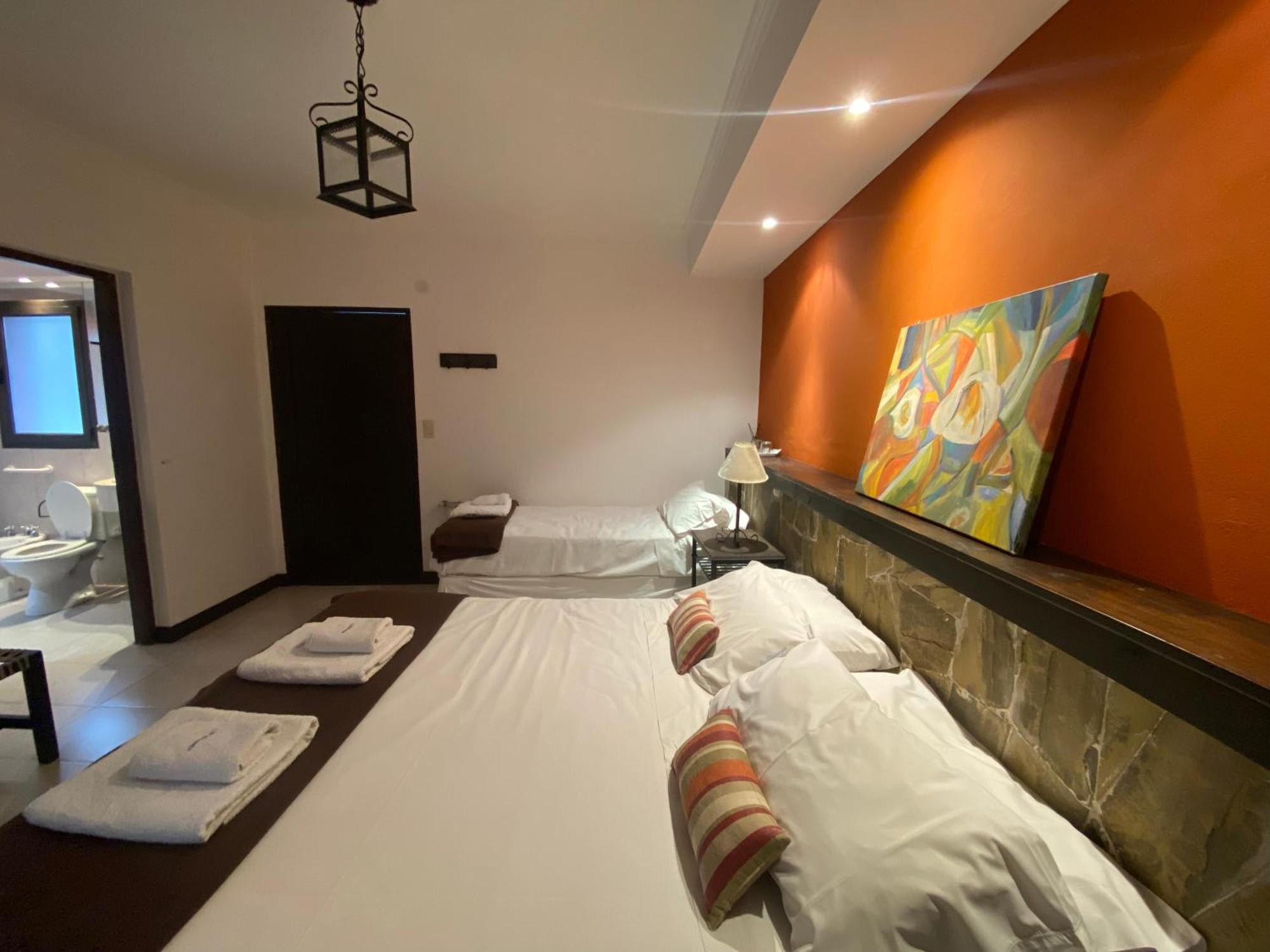 Hotel Las Chirimoyas Salta Bagian luar foto