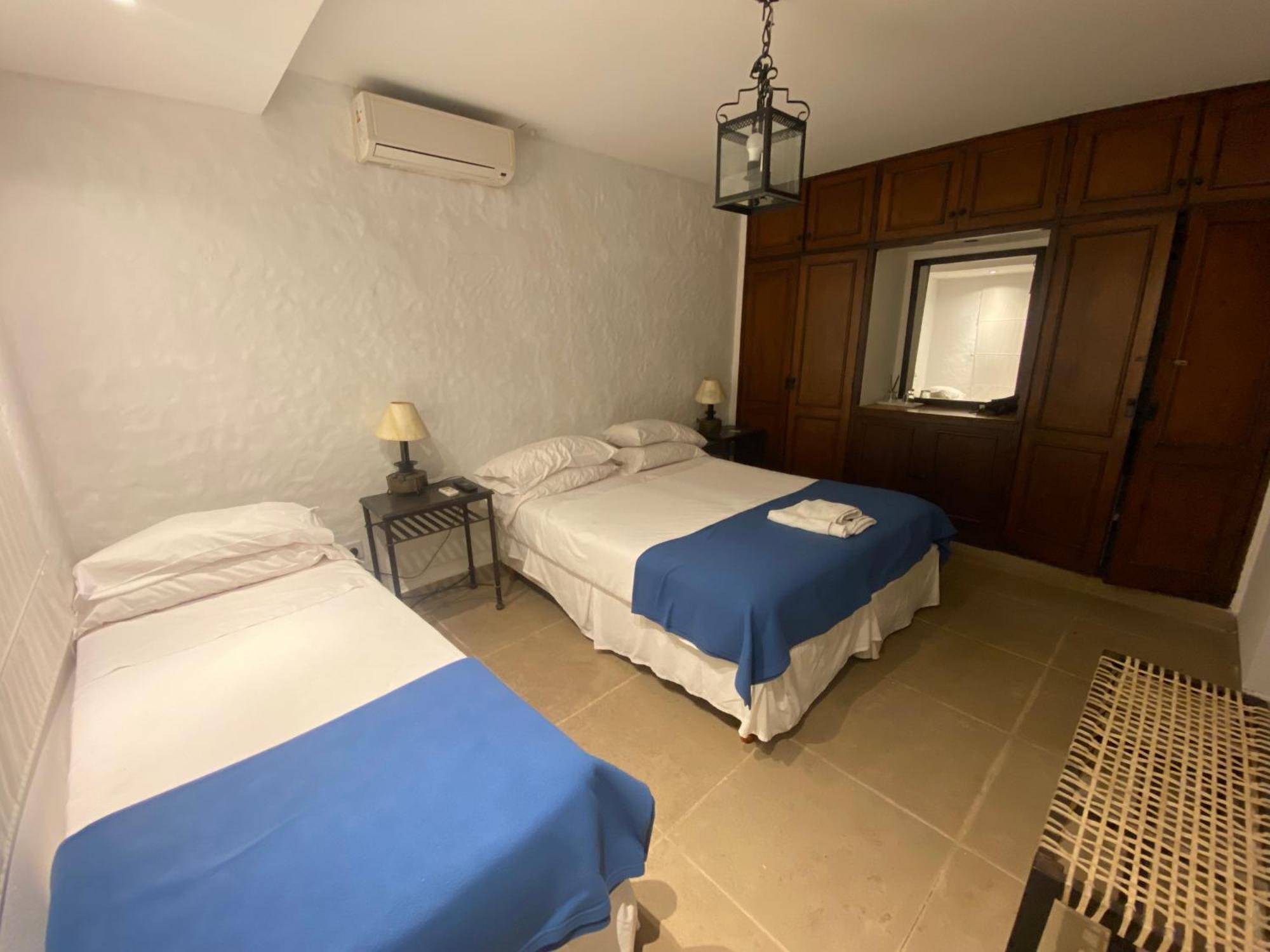Hotel Las Chirimoyas Salta Bagian luar foto