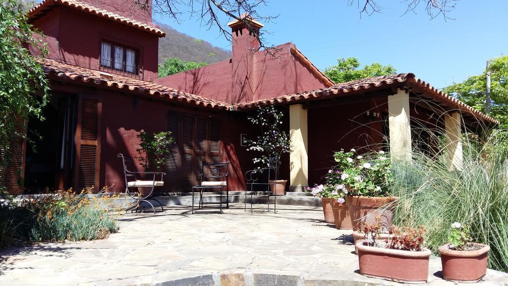 Hotel Las Chirimoyas Salta Bagian luar foto